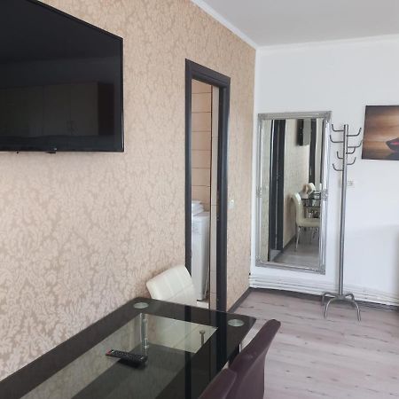 Appartement Casa Davison à Târgu Jiu Extérieur photo
