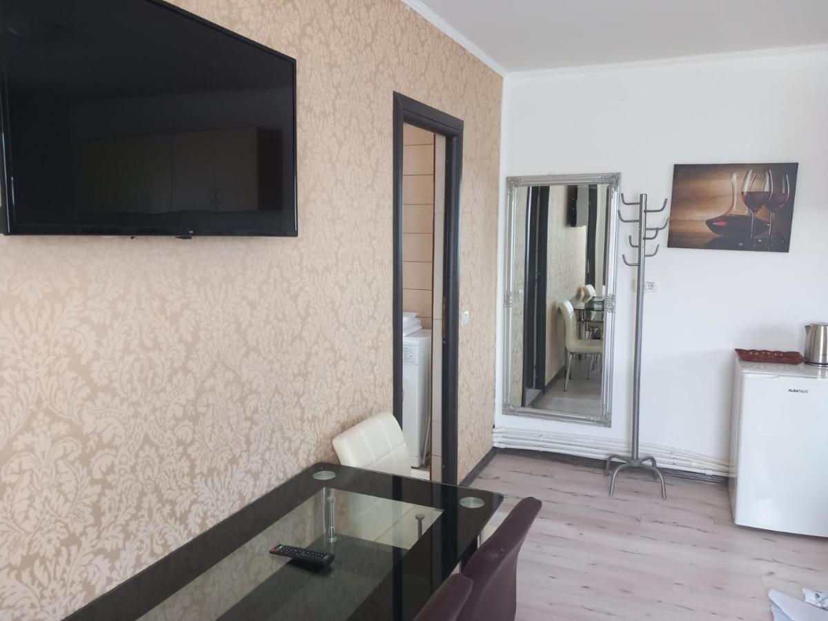 Appartement Casa Davison à Târgu Jiu Extérieur photo